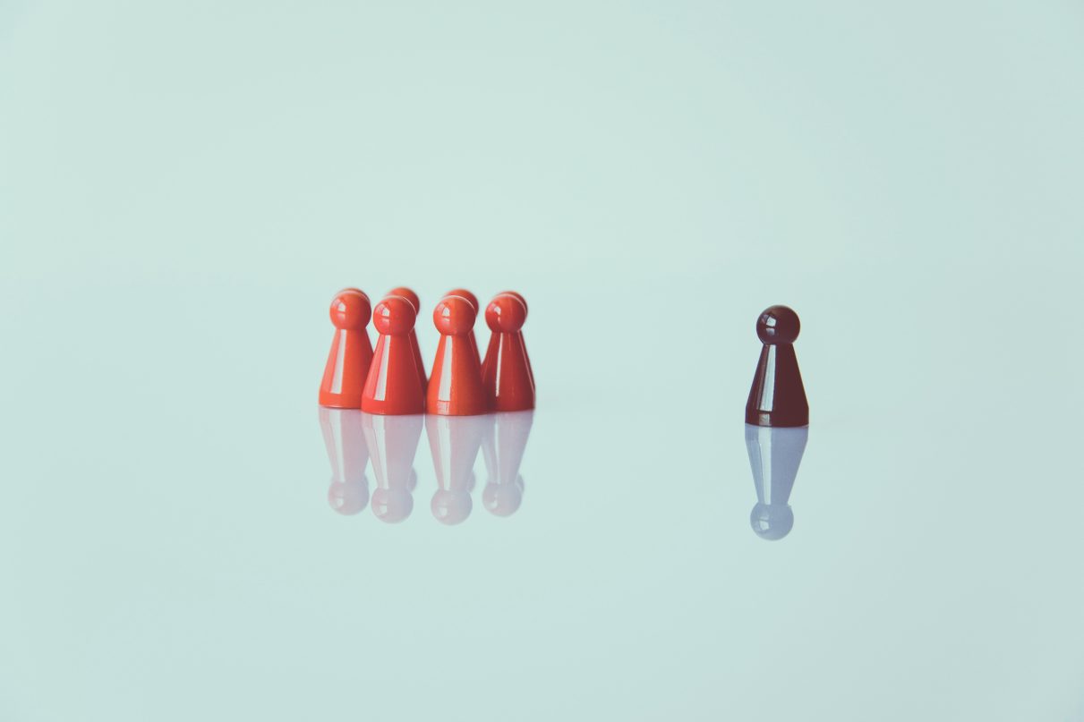 illustrating a leader communicating with their team (one to many skittles)